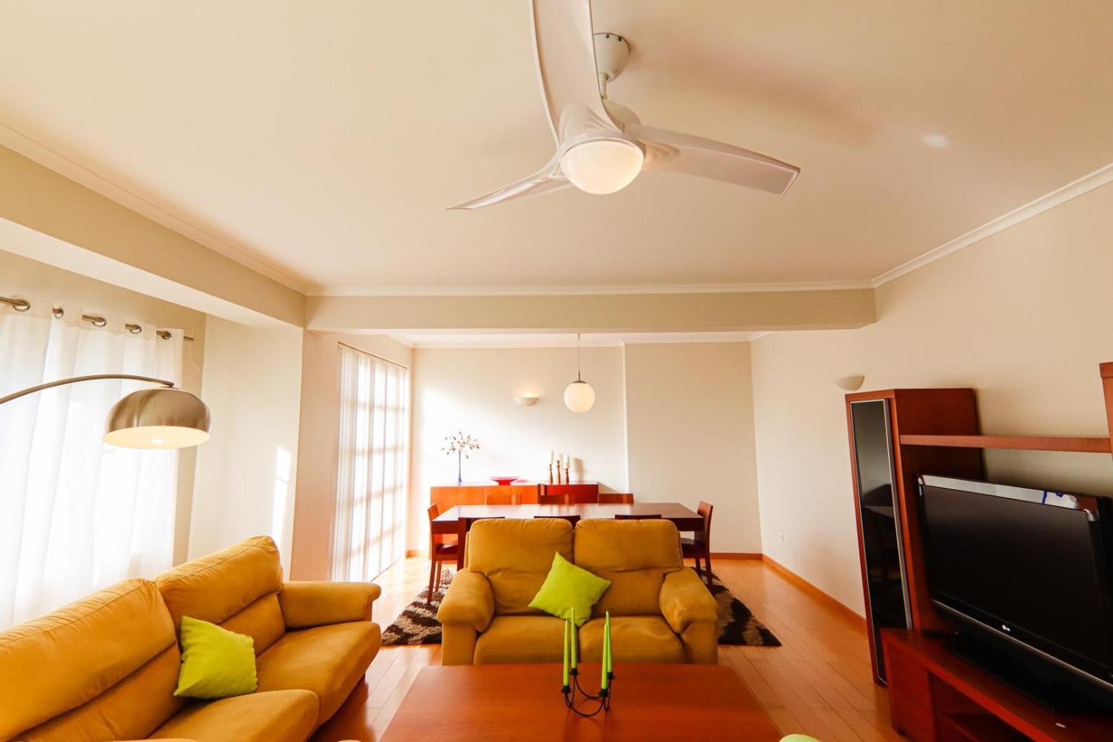 Welcomebuddy - Beatrice Downtown City Flat Ponta Delgada Exteriör bild